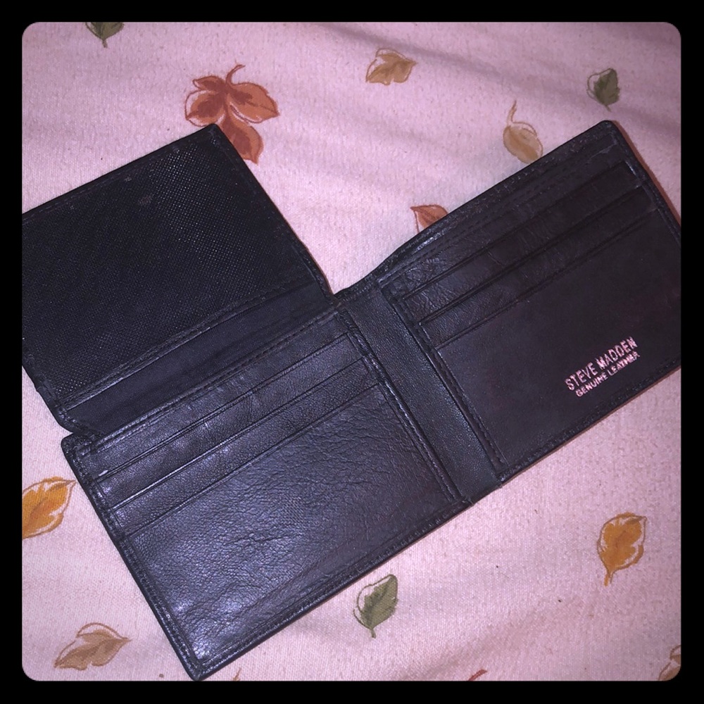 Leather Steve Madden wallet